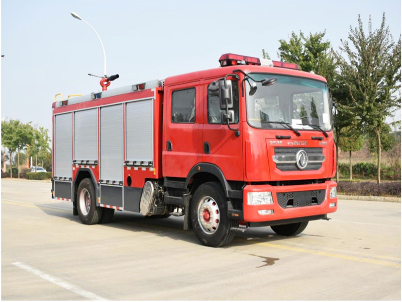 國六7噸東風(fēng)D9水罐消防車